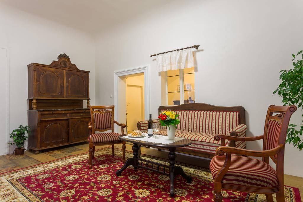 Zamecke Apartmany Litomysl Exterior photo